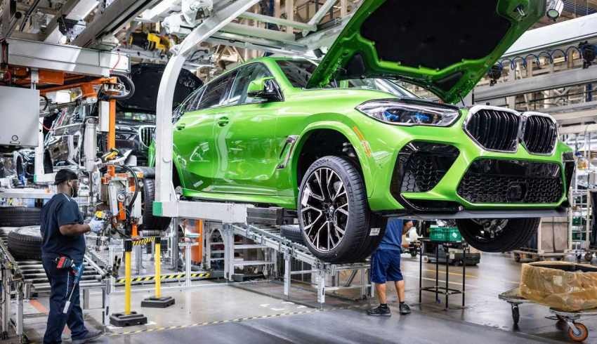 BMW, Macaristan'a fabrika kuruyor! Çeliği hangi Türk şirketi verecek?